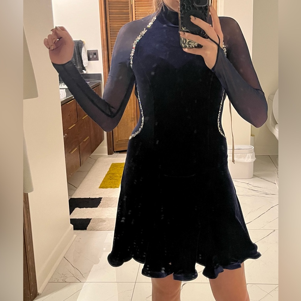 Elegant Navy Long Sleeve Dress